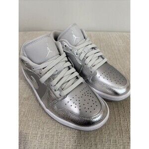 Nike WMNS Air Jordan 1 Low SE Metallic Silver FN5030-001 Women's Size5.5